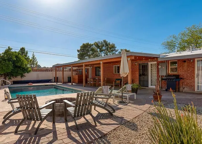 Stylish Mid-century Oasis With Pool